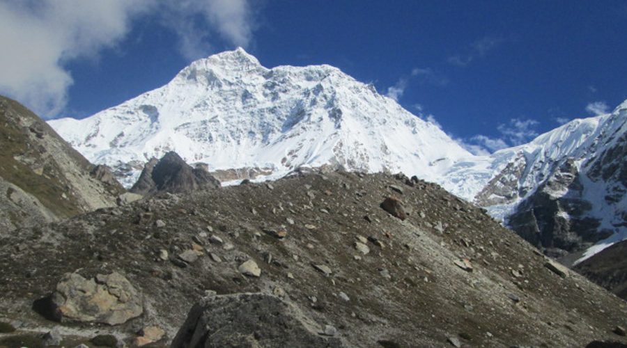 Makalu Base Camp Trekking